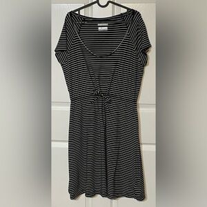 Columbia Women's Size XL PFG Omni-Wick Drawstring Cinched Waist Dress